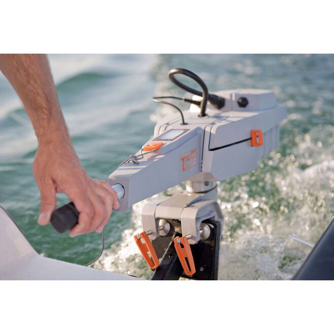 Travel 1103 CS Electric Outboard Motor, Short Shaft - Image 4