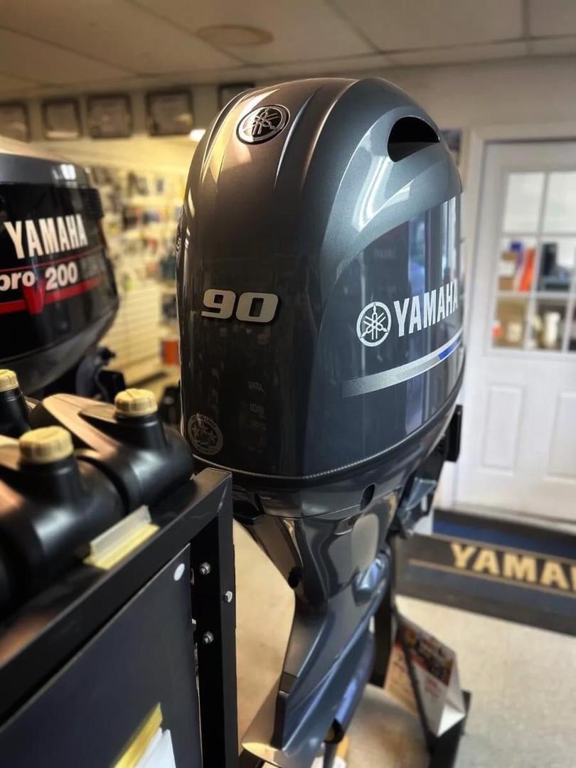Yamaha 90HP Four-Stroke Outboard Engine - Image 3